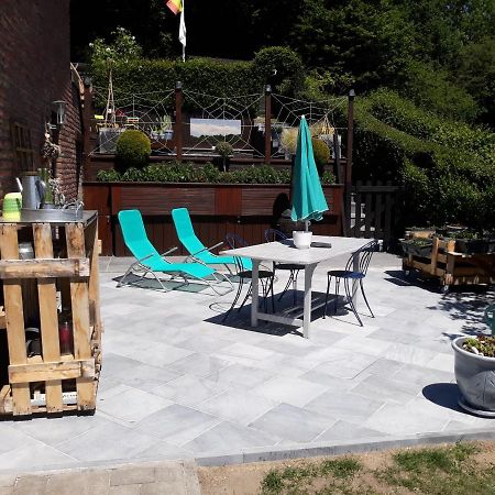 Studio Au Jardin Fleuri Verviers Exterior photo